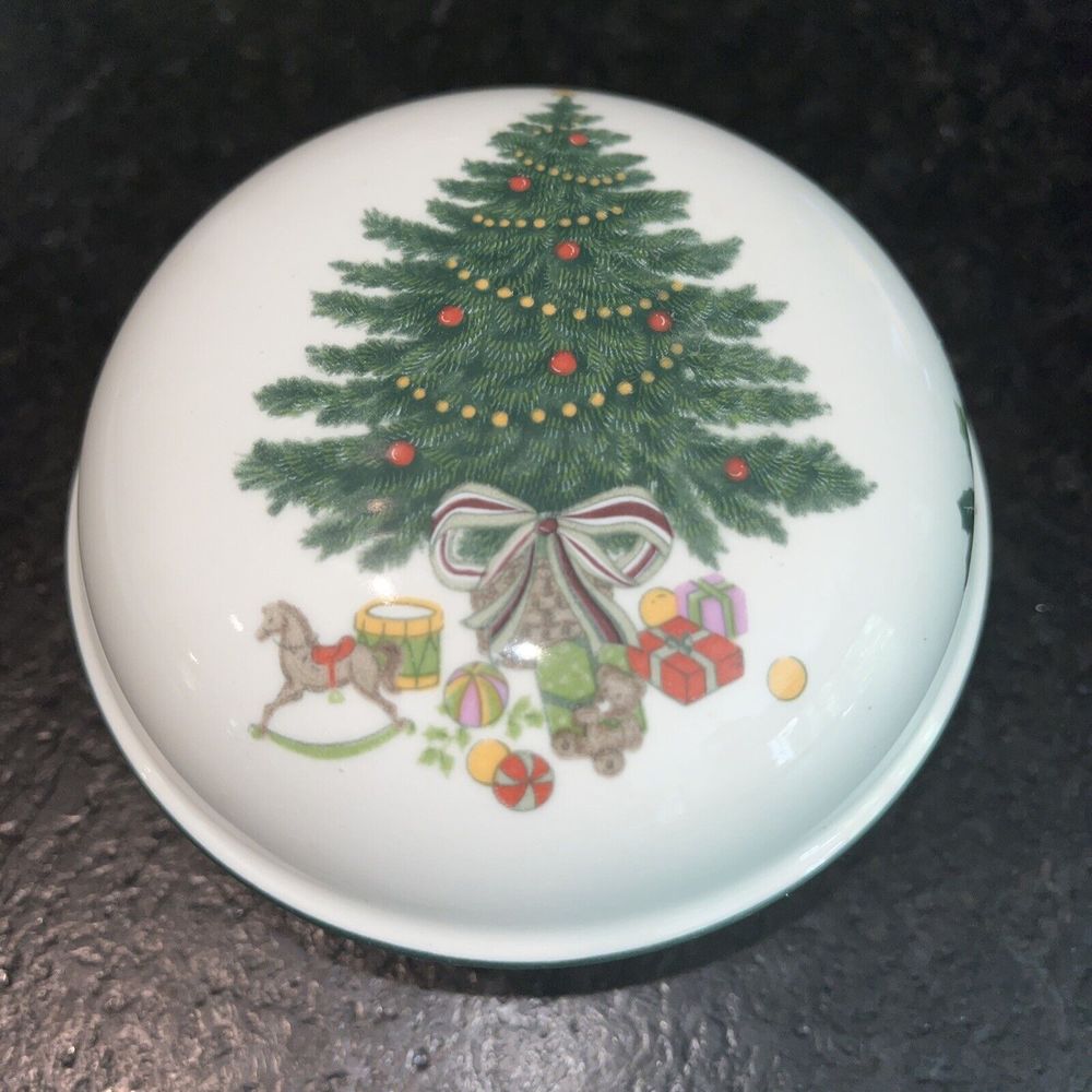 Mikasa Heritage Cabob Christmas Story Trinket Dish Candy Sugar Bowl Lidded EUC